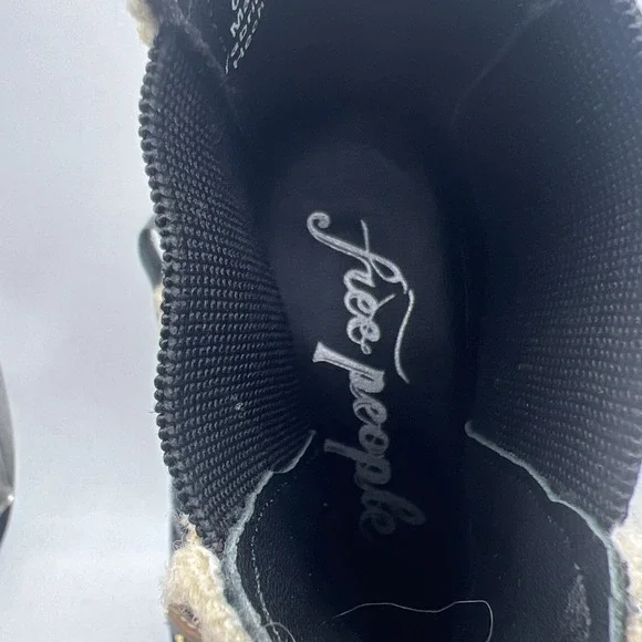 Free People Leather and Atlas Textile Chelsea Boots Size 37 Beige Black Boho - Picture 9 of 10